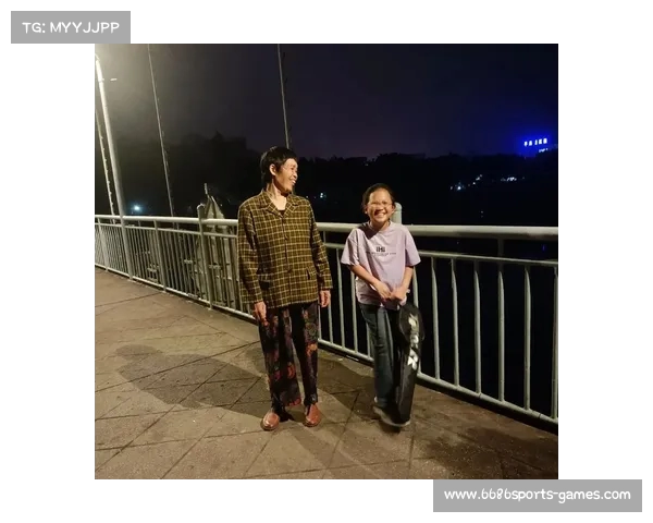 从孤儿到学业成就,重庆光棍捡婴抚养成人,生父母出寻亲背后故事 从孤儿到学业成就,重庆光棍捡婴抚养成人,生父母出寻亲背后故事